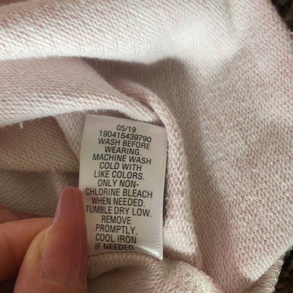 Large Pink To White Ombre Crop - Picture 3 of 3